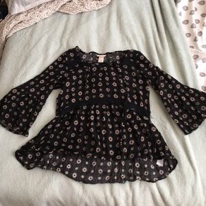 Mossimo flowy top